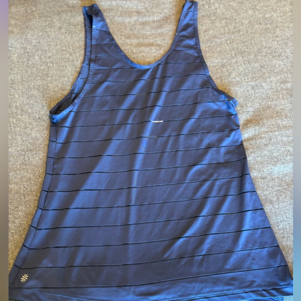 Athleta women’s tank, shell‎ size, , shell only no under bra SZ M